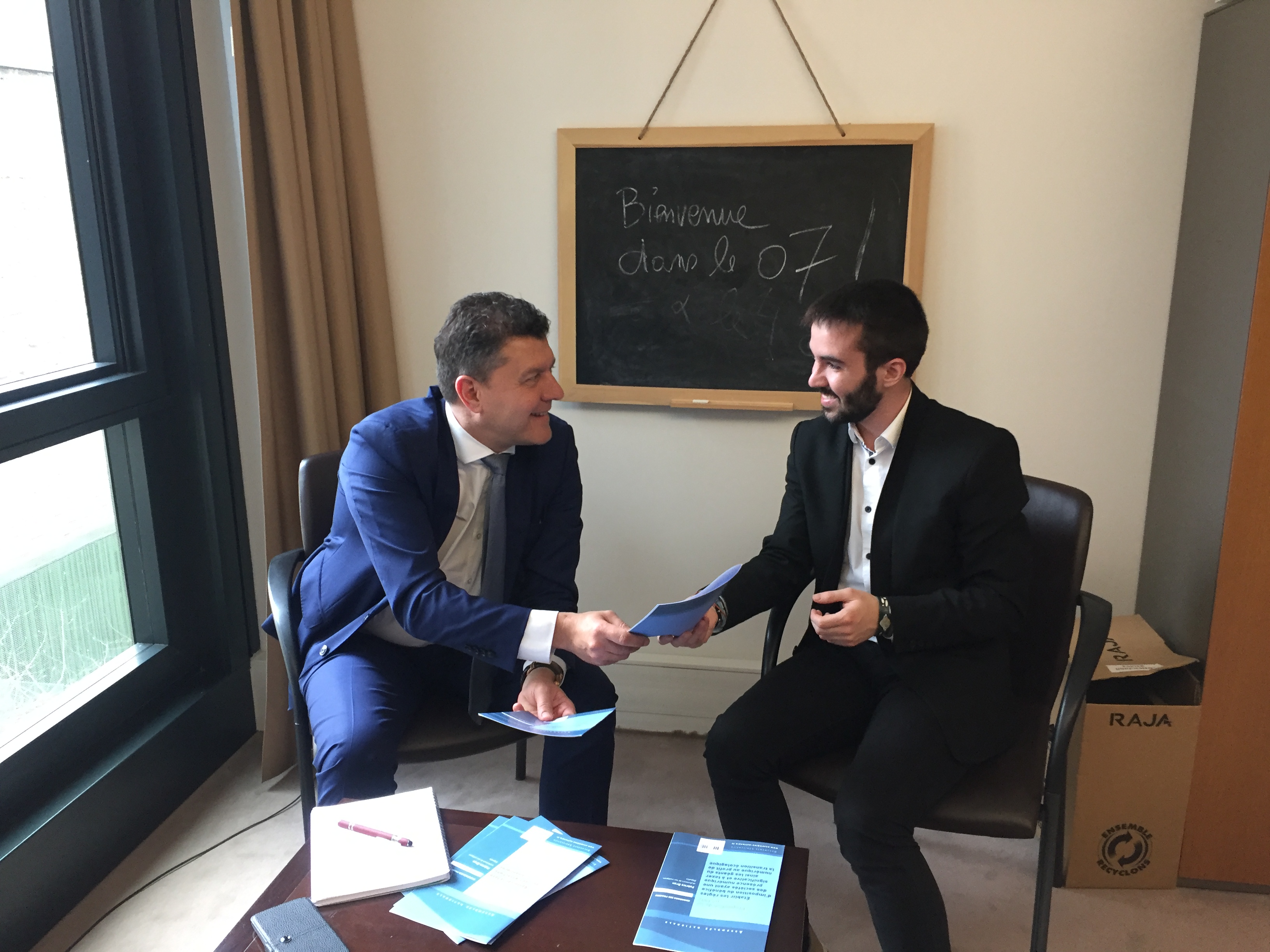 24 heures chrono à l’Assemblée nationale, l’exemple de la journée d’un député à Paris