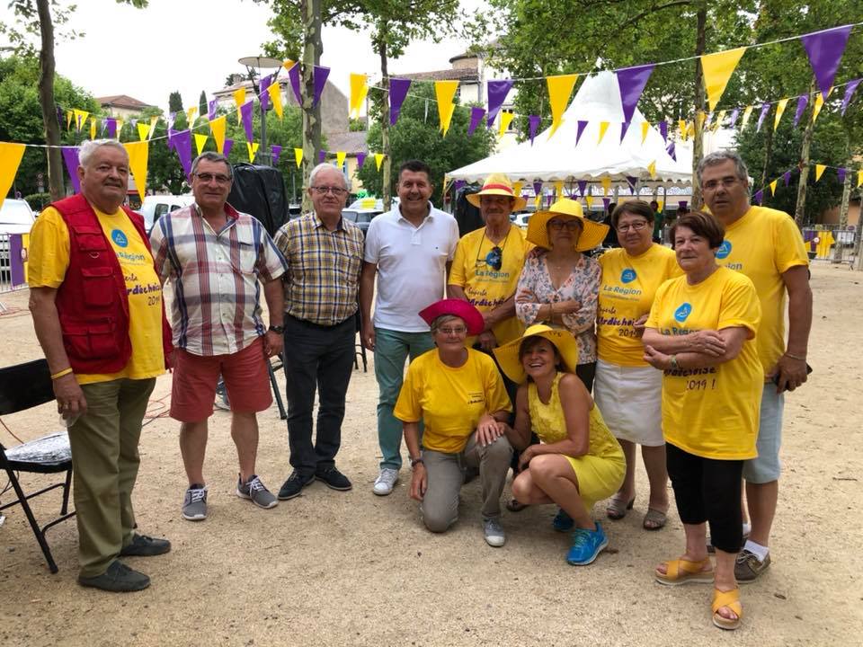 Aux Vans, pour saluer les bénévoles de L’Ardéchoise