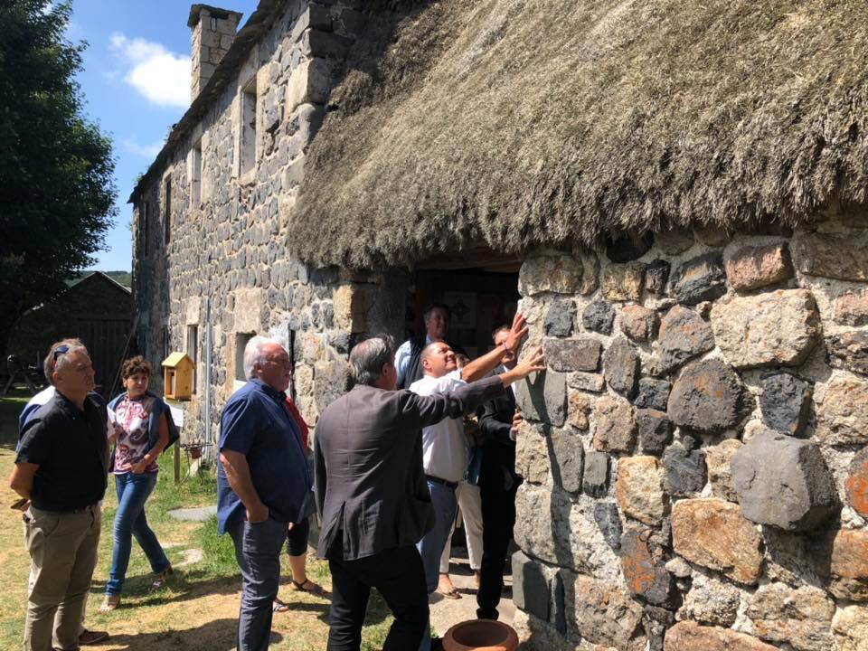 Visite de la Ferme de Clastre, plus vieille ferme agricole de France, à Ste Eulalie