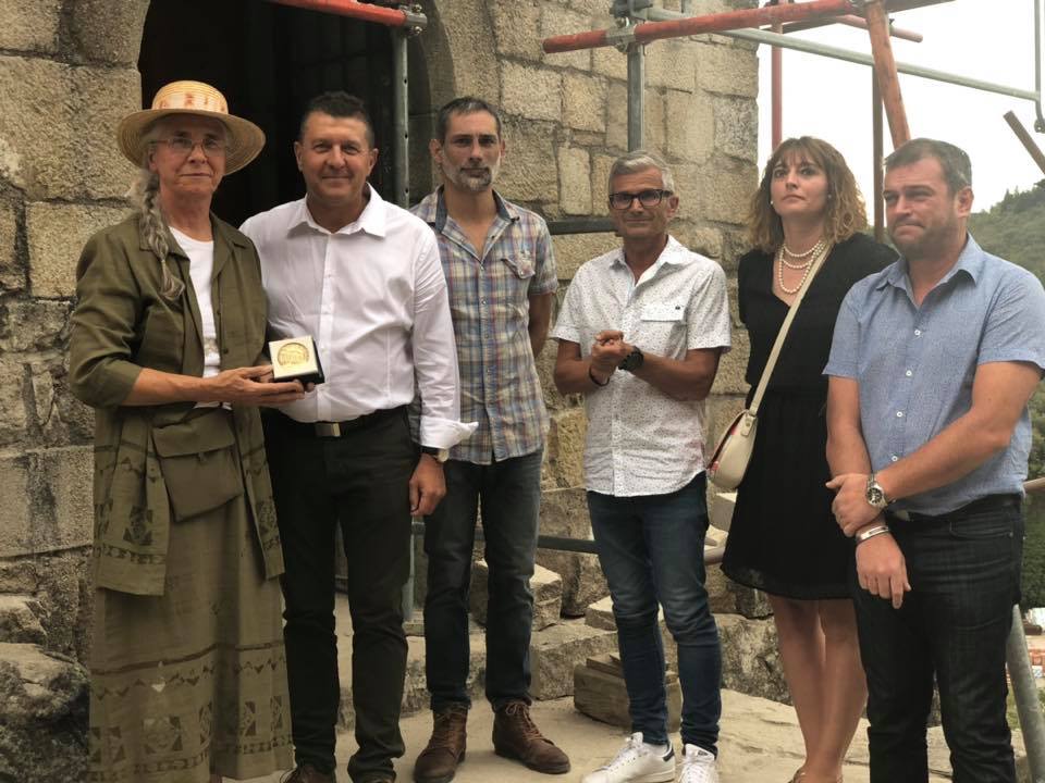 Aux portes de la Montagne ardéchoise, au Château de Ventadour à Meyras, pour commémorer les 50 ans de chantier de restauration et rendre hommage à Mr Pierre Pottier