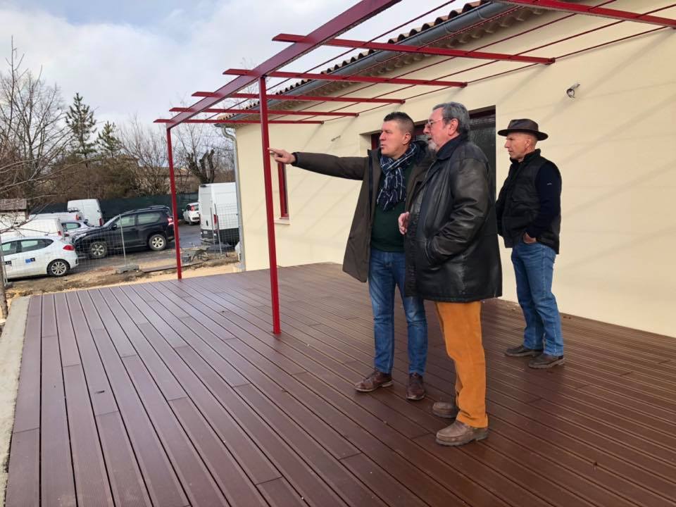 Visite du projet de bistrot de pays à Saint-André-de-Cruzières et dégustation de vin d’Ardèche au domain Peyre Brune