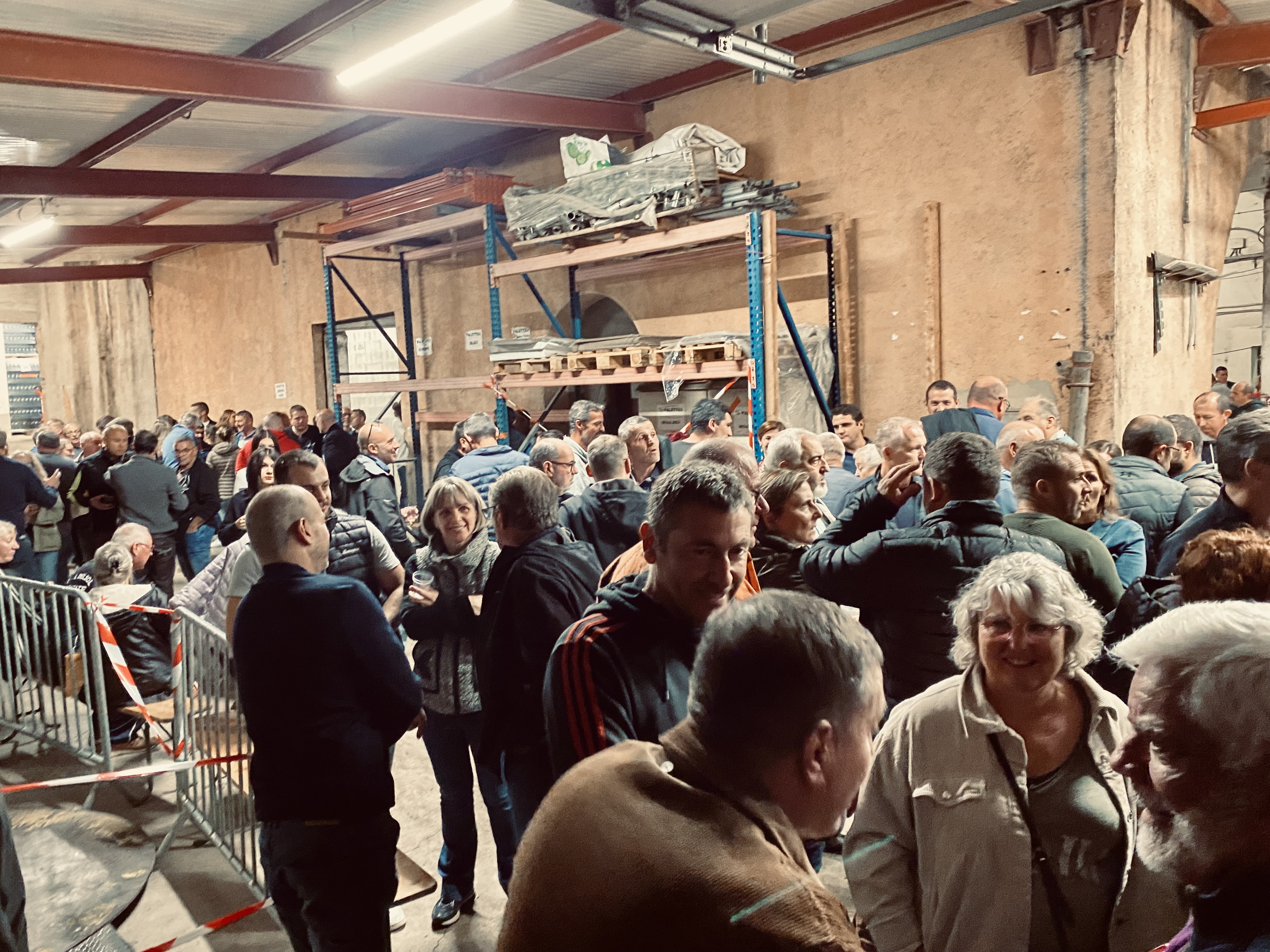 Sortie des vins primeurs dans les caves de nos Cévennes Ardéchoises.