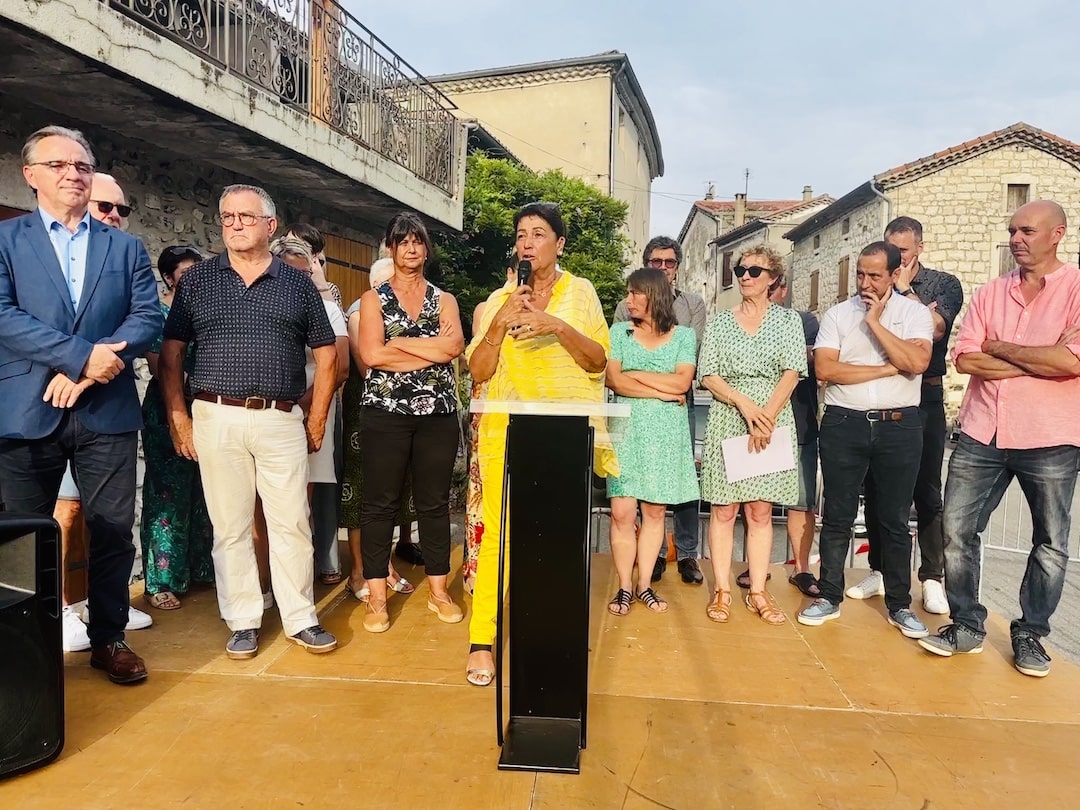 À Lussas, pour l’inauguration du bar restaurant « Chez Charly »