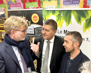 Signature du Plan National Châtaigneraie avec le ministre de l’Agriculture