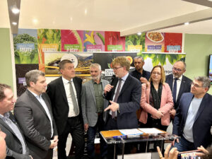 Signature du Plan National Châtaigneraie avec le ministre de l’Agriculture
