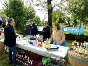 Les Gorges de l’Ardèche entre EAU et VIN
