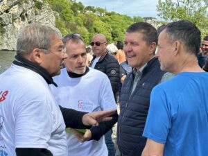 Les Gorges de l’Ardèche entre EAU et VIN