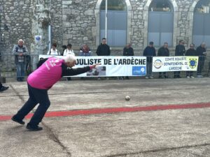 Le sport-boules, une institution en Ardèche