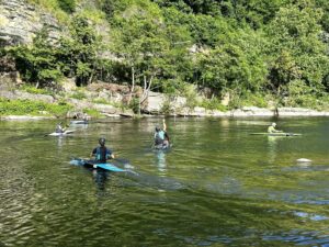 Remise des clés du minibus au Comité Départemental de Canoë-Kayak de l’Ardèche