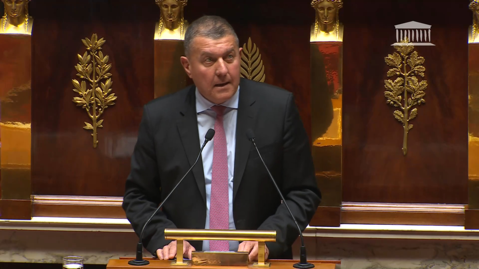 Au perchoir de l’Assemblée nationale pour défendre la souveraineté énergétique française