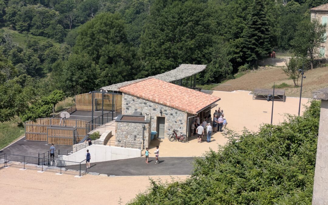 Inauguration du nouveau centre bourg, de l’air de jeux et du city stade à Genestelle