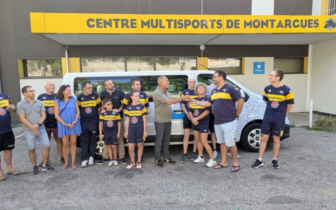 Un minibus au service du tennis de table Ardéchois