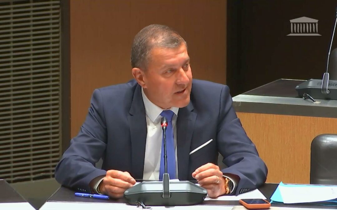 NON à la visite médicale obligatoire pour renouveler le permis de conduire