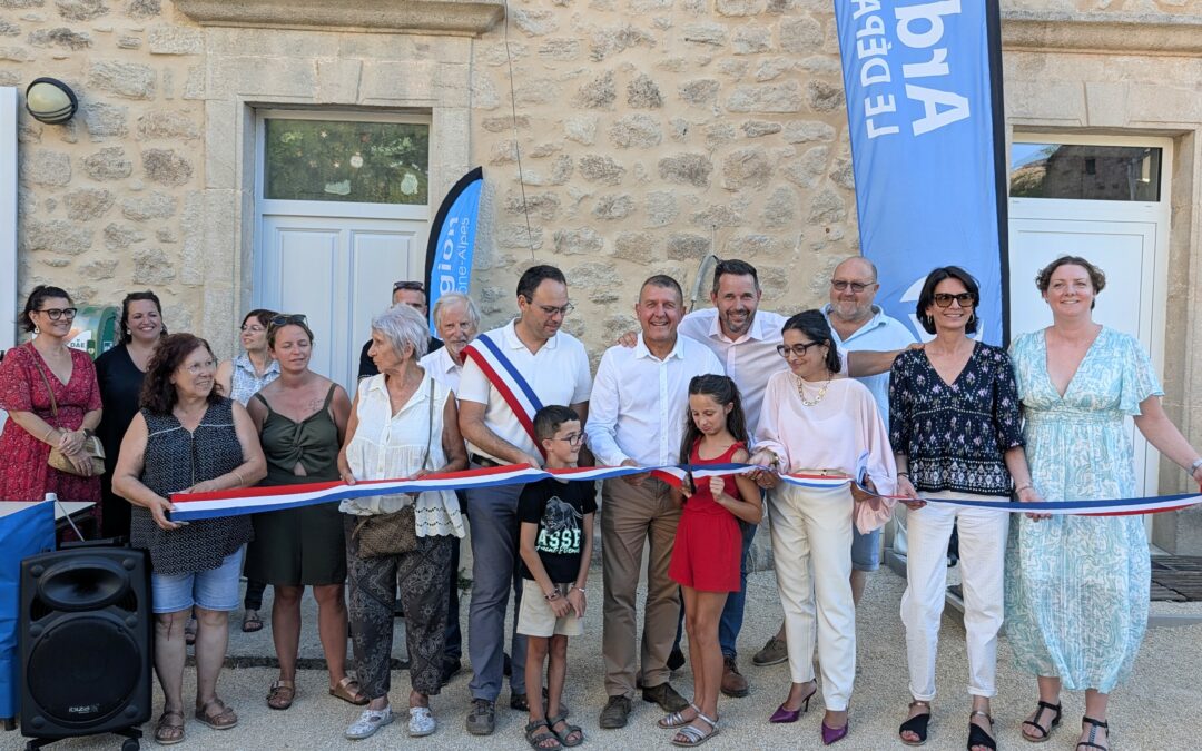 Inauguration de logements à Rosières